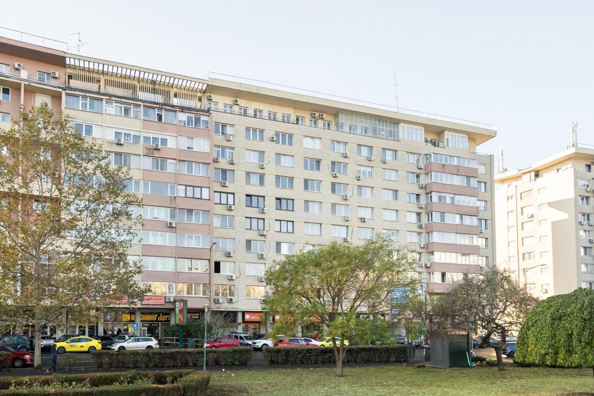 Top Location With Iconic View - Sala Palatului Bucureşti Exterior foto